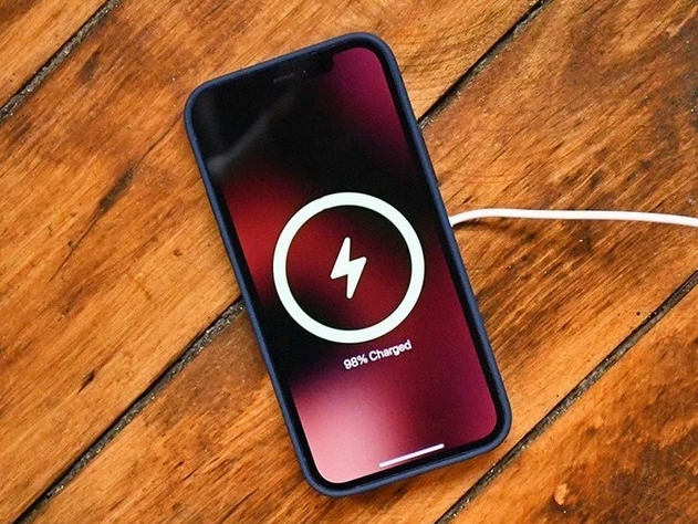 娄星苹果手机维修分享iPhone 12可以随便充电吗 